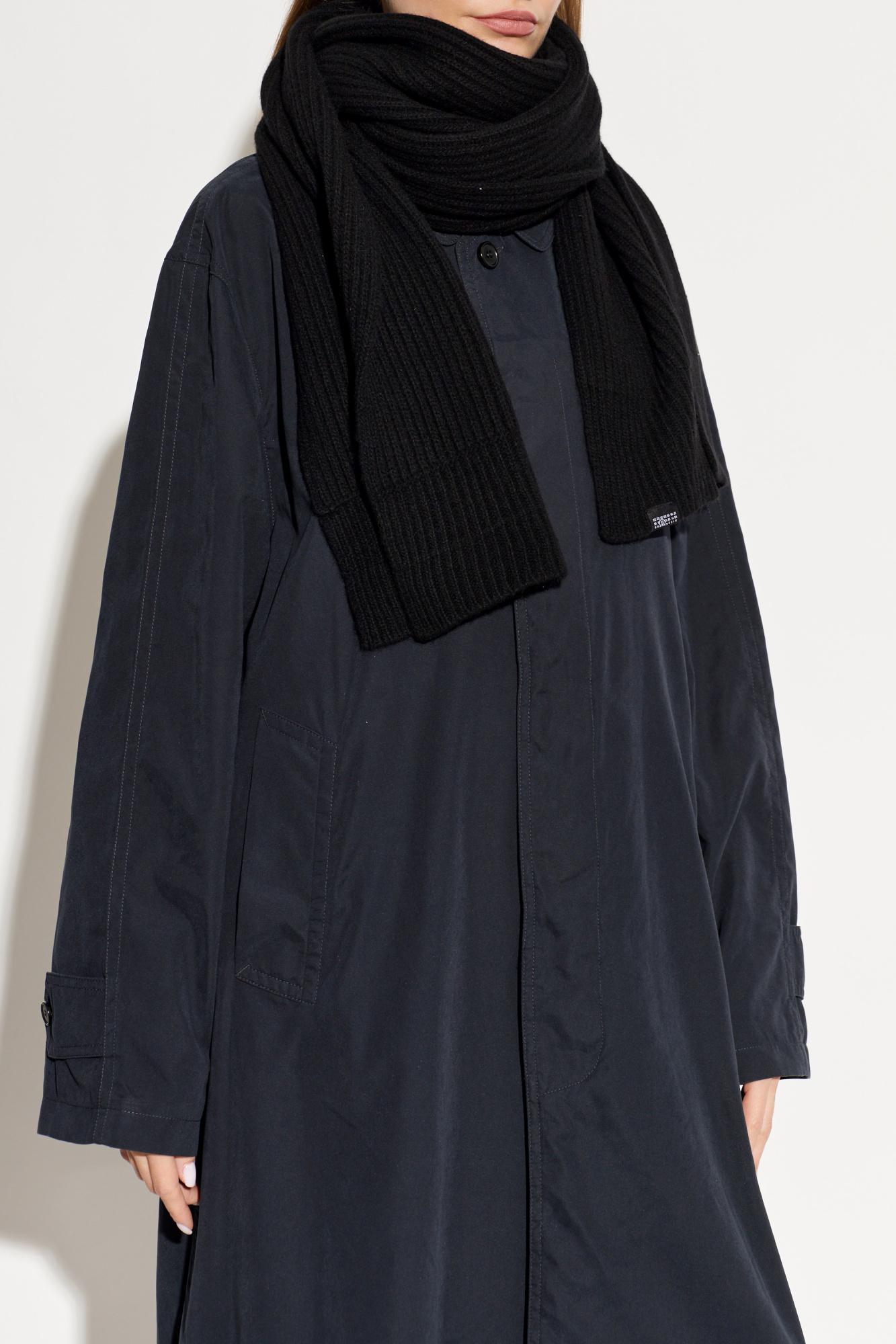 MM6 Maison Margiela Wool scarf with logo patch | Men's | Vitkac